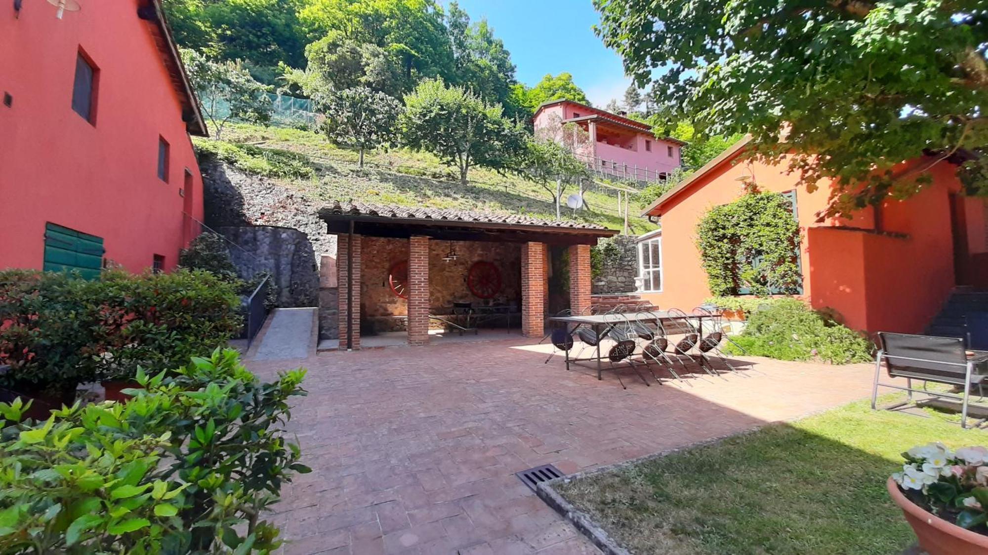 Agriturismo La Torre バーニ・ディ・ルッカ エクステリア 写真