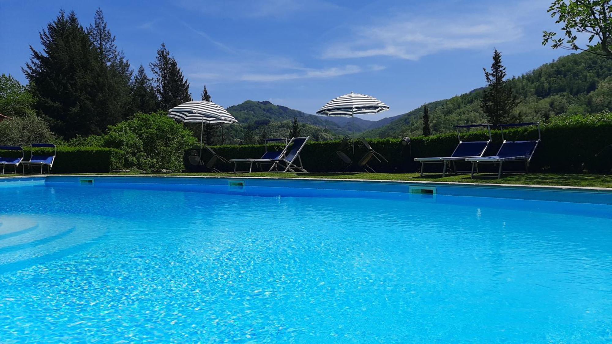 Agriturismo La Torre バーニ・ディ・ルッカ エクステリア 写真